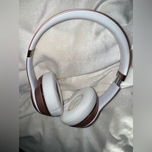 Beats Solo
